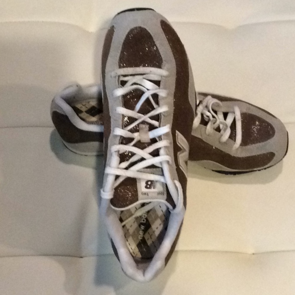 ‘NEW BALANCE’ Sneakers